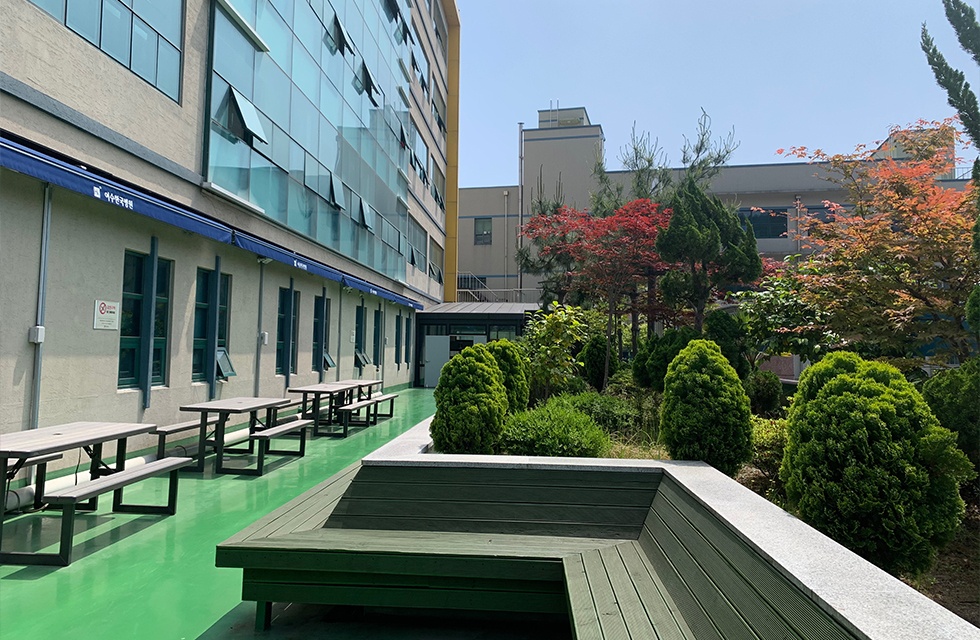 19_2F_옥외휴게실_est_04.jpg